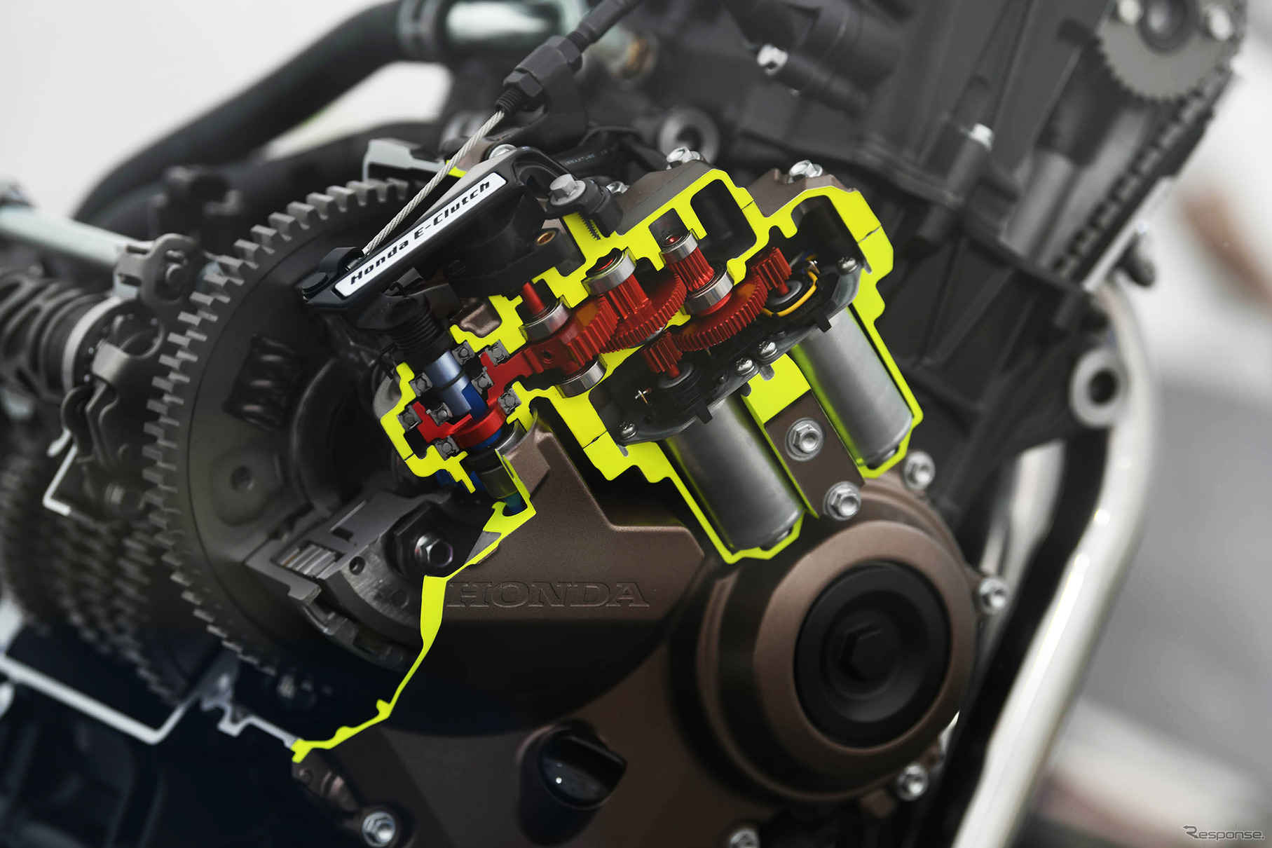 「Honda E-Clutch」のカットモデル
