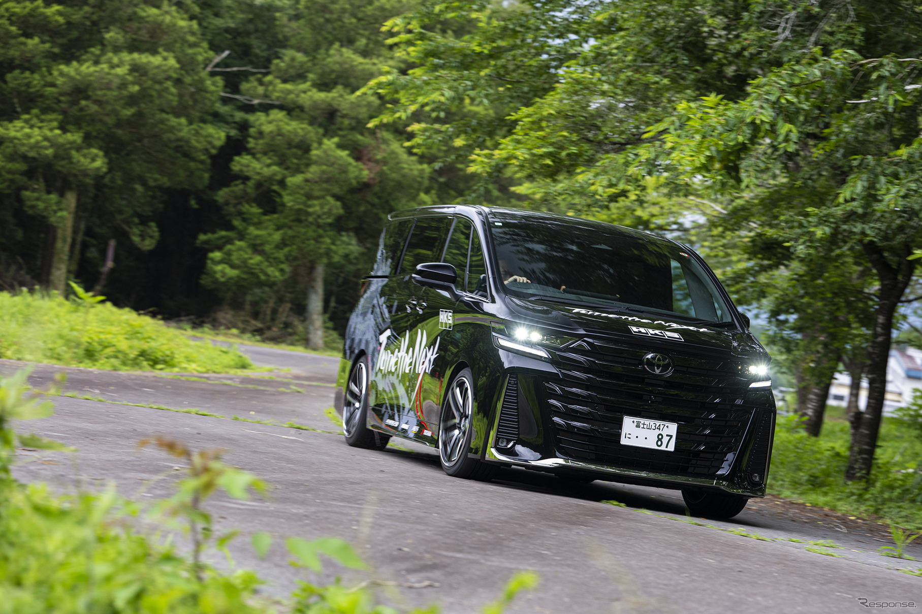 新型アルファード ヴェルファイア用 車高調整式サスペンション「HKS HIPERMAX S」