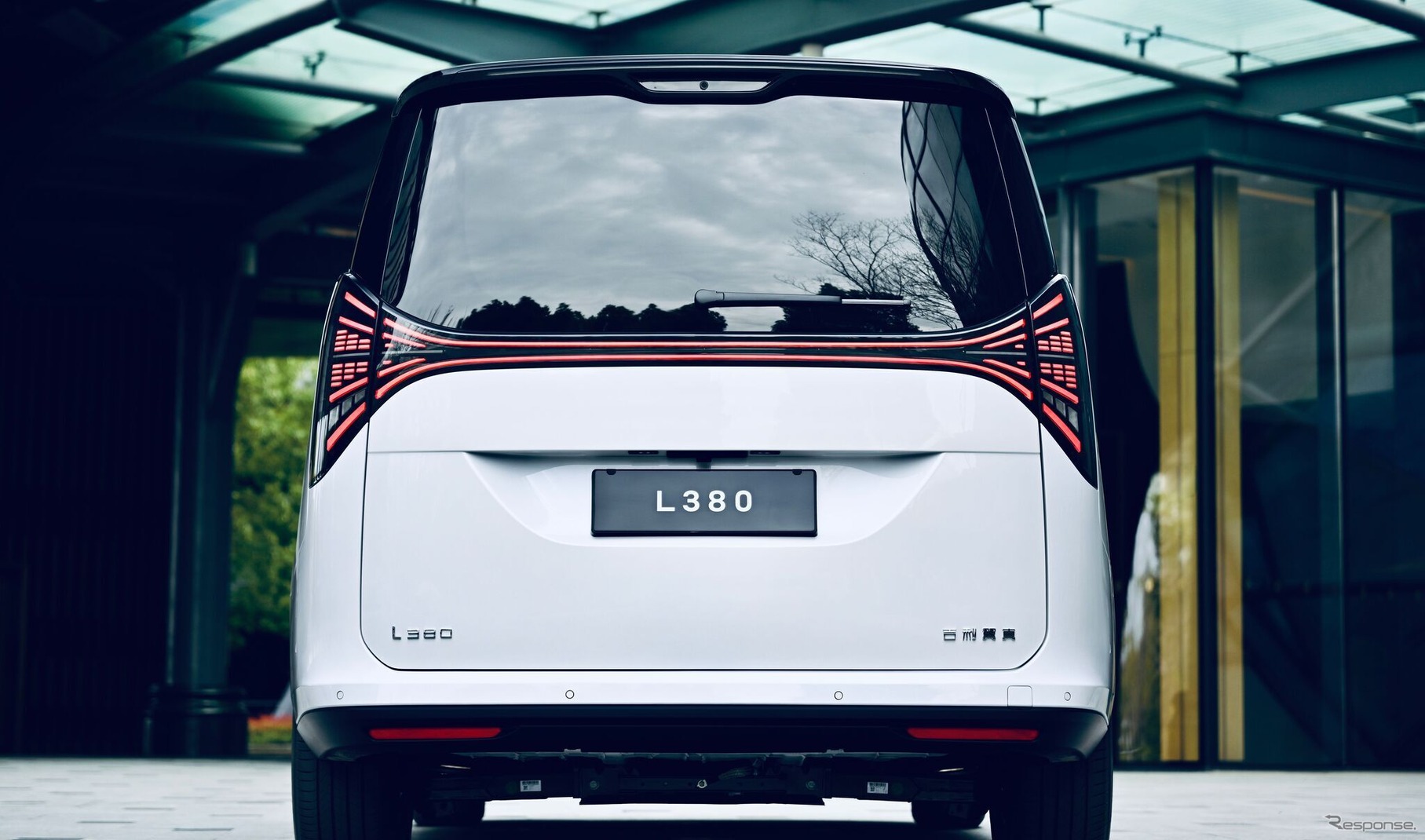 LEVCの新型電動ミニバン『L380』