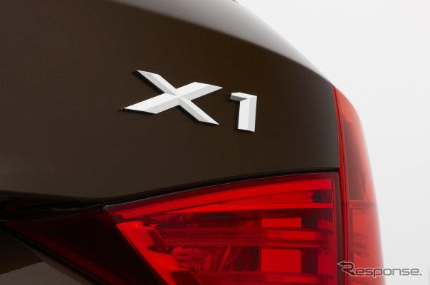 BMWの小型SUV、X1…ティーザー写真第1弾
