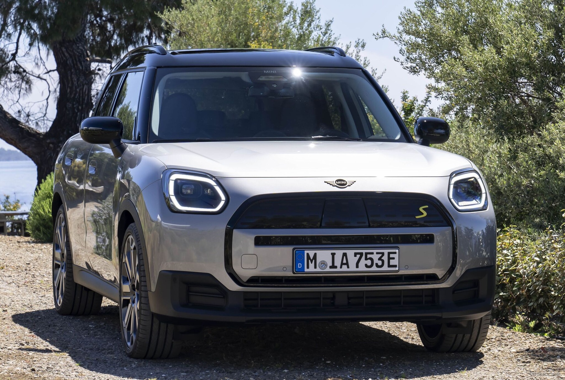 MIIN カントリーマン 新型のEV「カントリーマンSE ALL4」