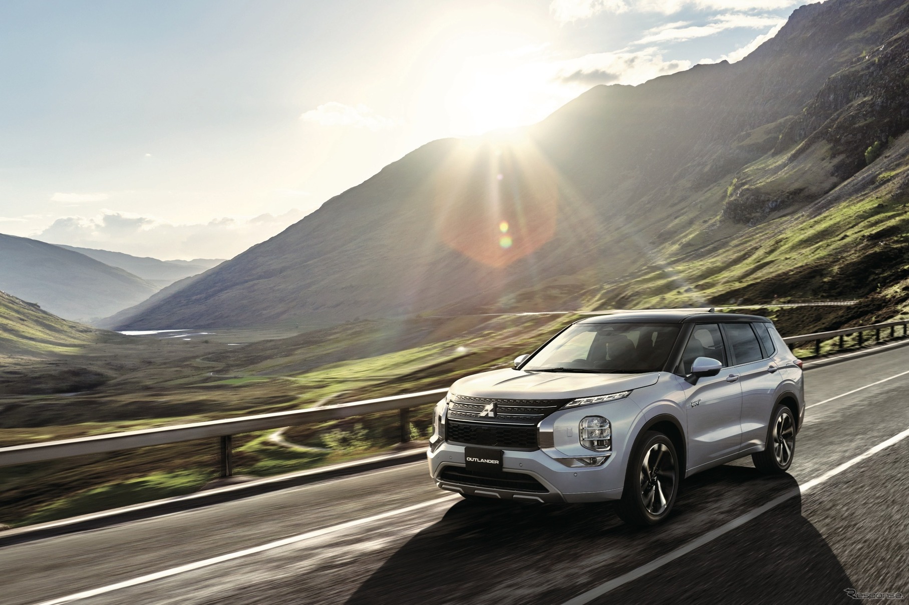 三菱 アウトランダーPHEV