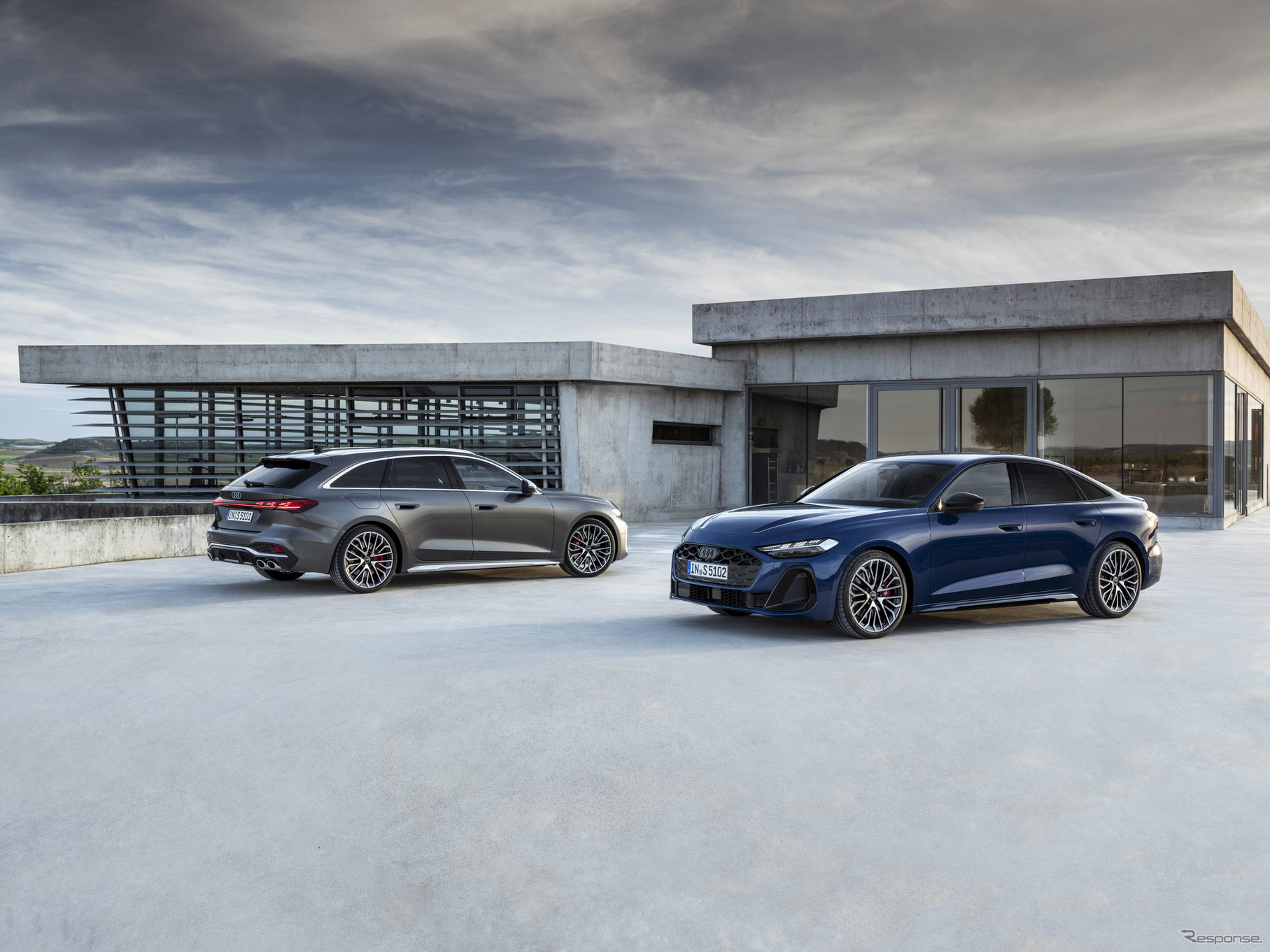 アウディ S5 セダンとアバント