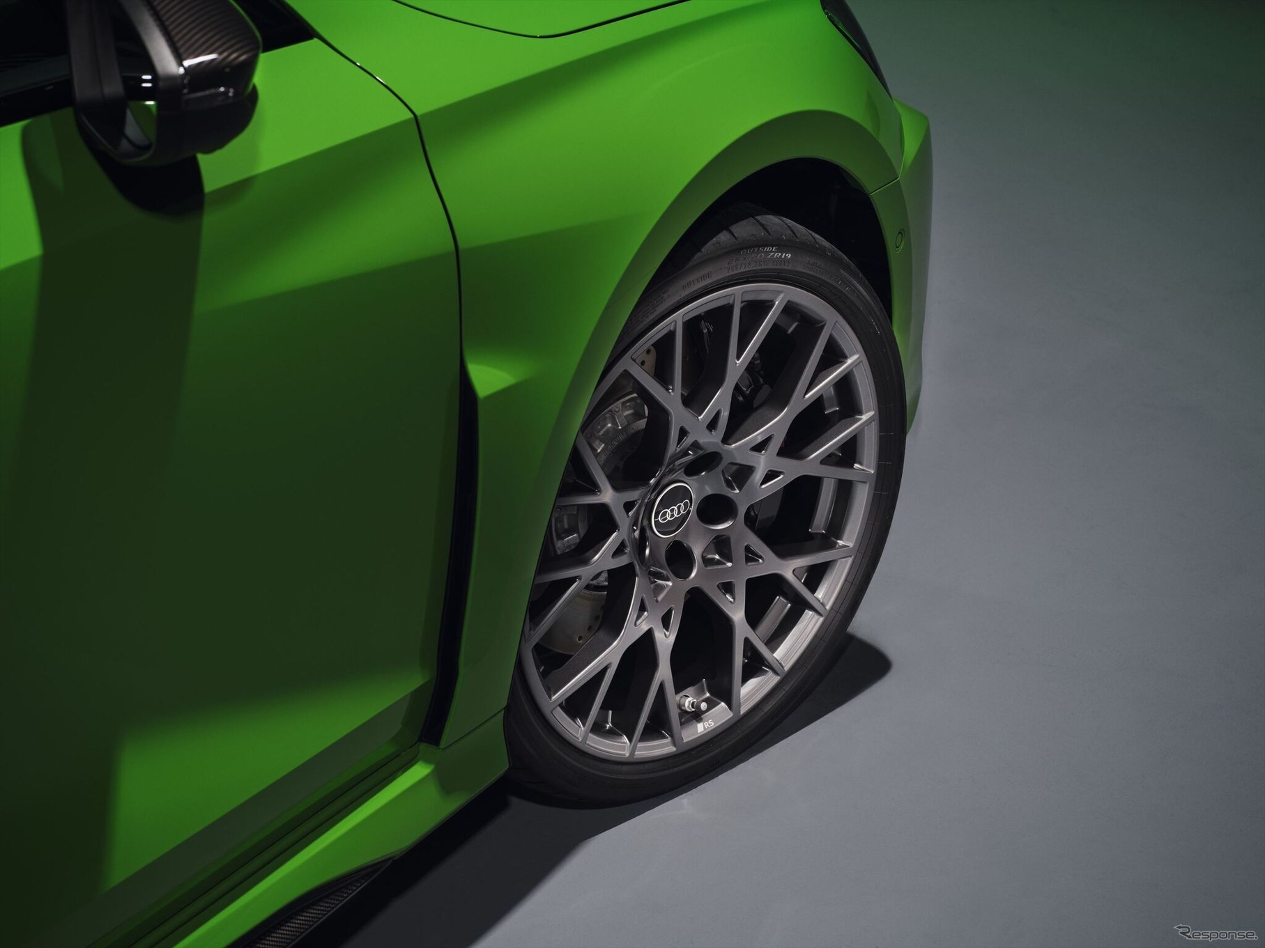 アウディRS3スポーツバック 新型