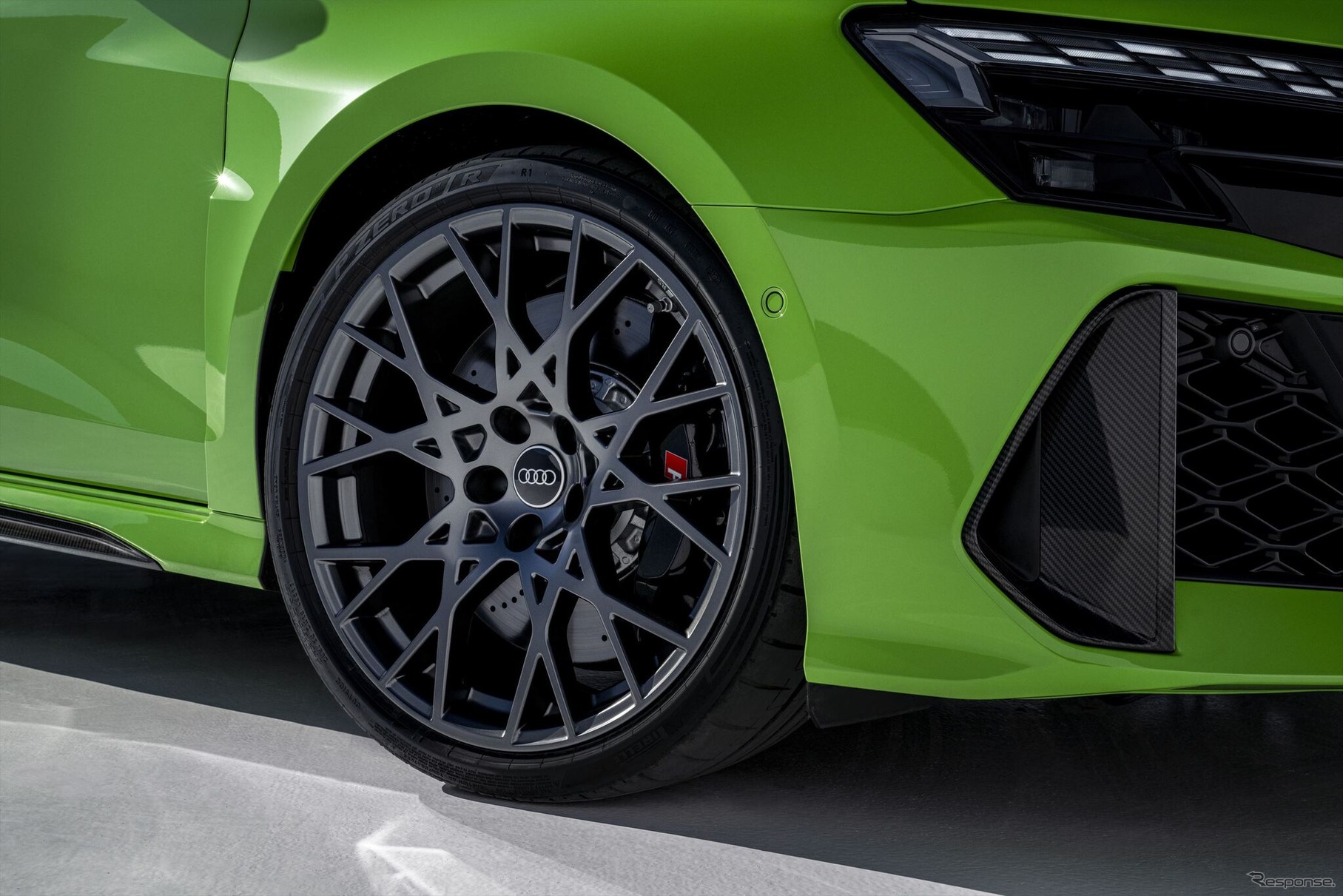 アウディRS3スポーツバック 新型