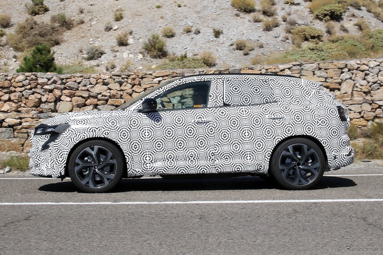 ルノー・オーストラル改良新型のプロトタイプ