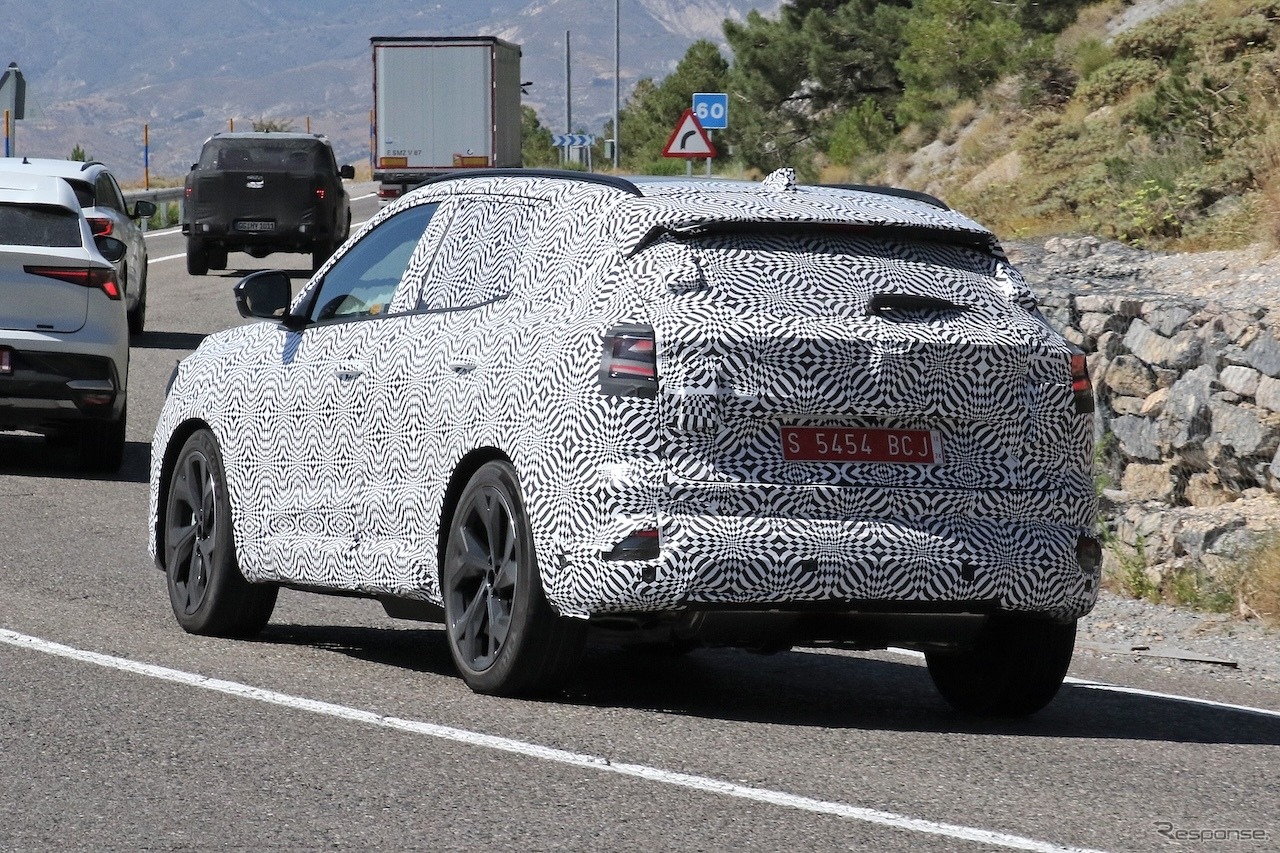 ルノー・オーストラル改良新型のプロトタイプ