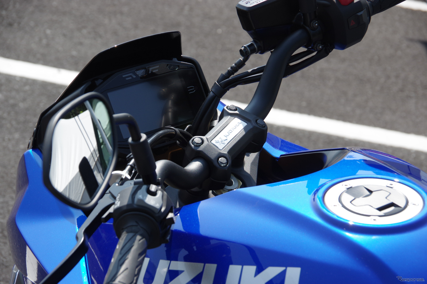 「KATANAミーティング2024」で初公開されたビガーブルーの新型スズキ『カタナ』