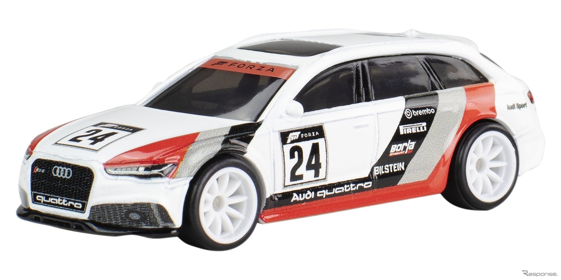 17’ アウディ RS6 アバント（9月28日発売）
