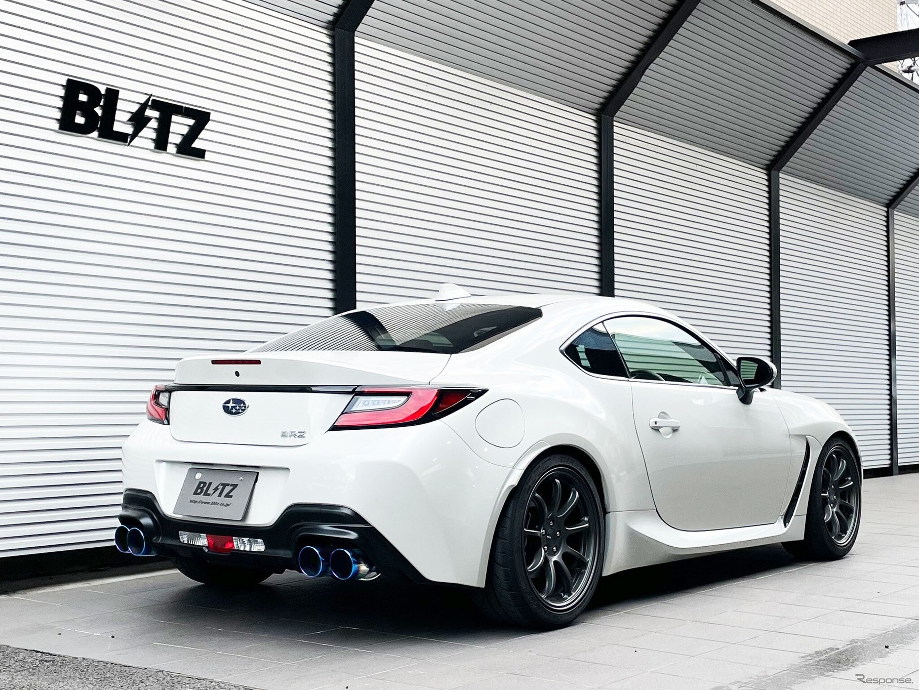 ニュルスペック・カスタムエディション　『GR86/BRZ」AT車用チタンカラーテールセット（VSR）装着例