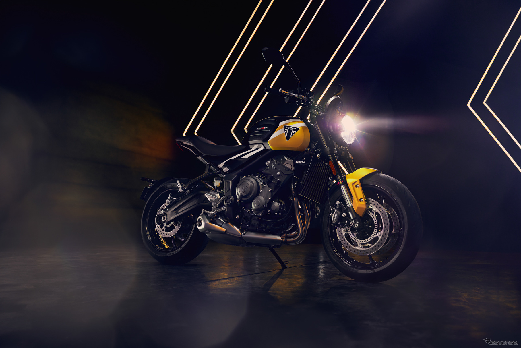 トライアンフ トライデント660 新型