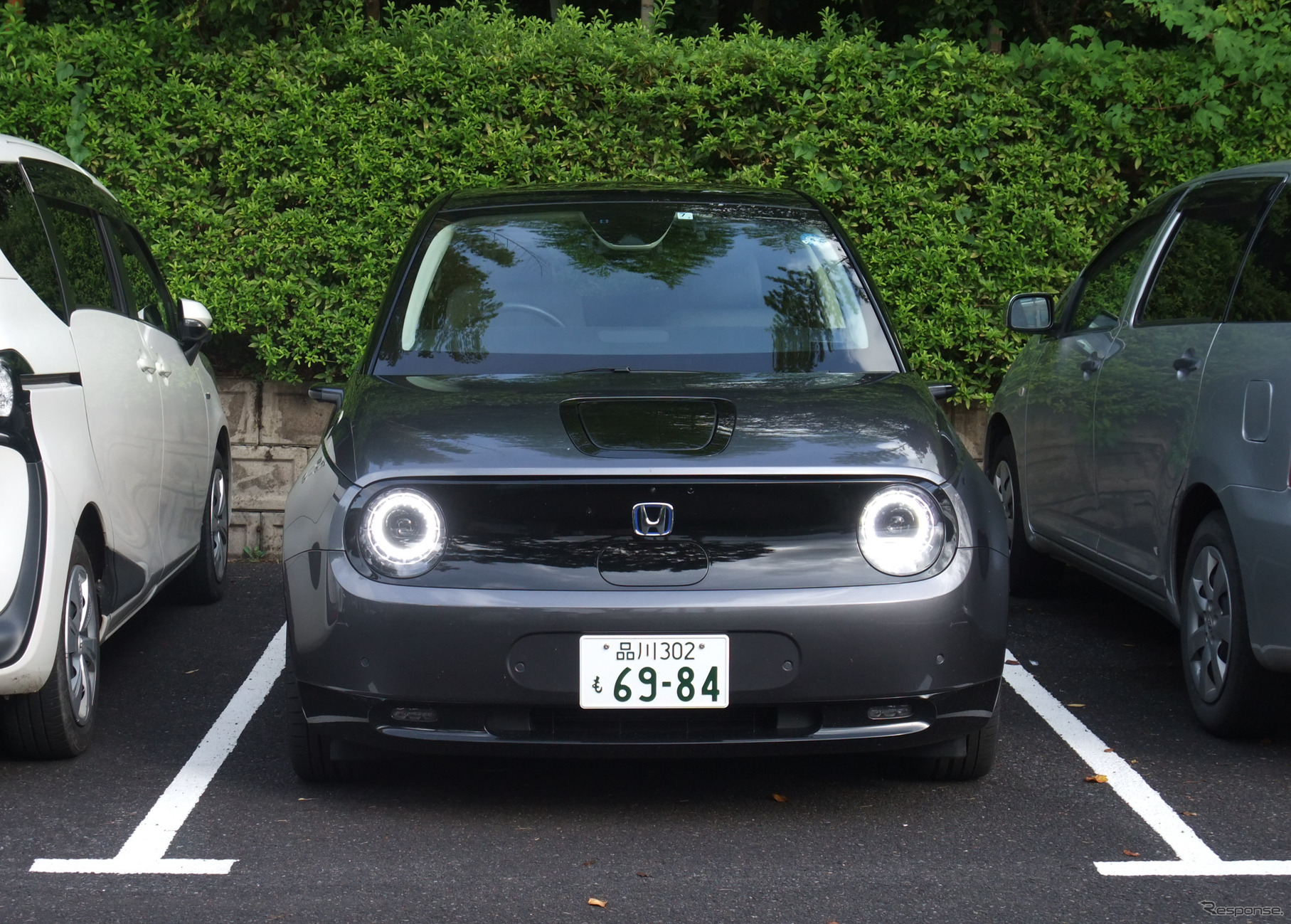 最小回転半径の小ささが貢献しているのか、自動駐車機能の機敏さは並外れていた。