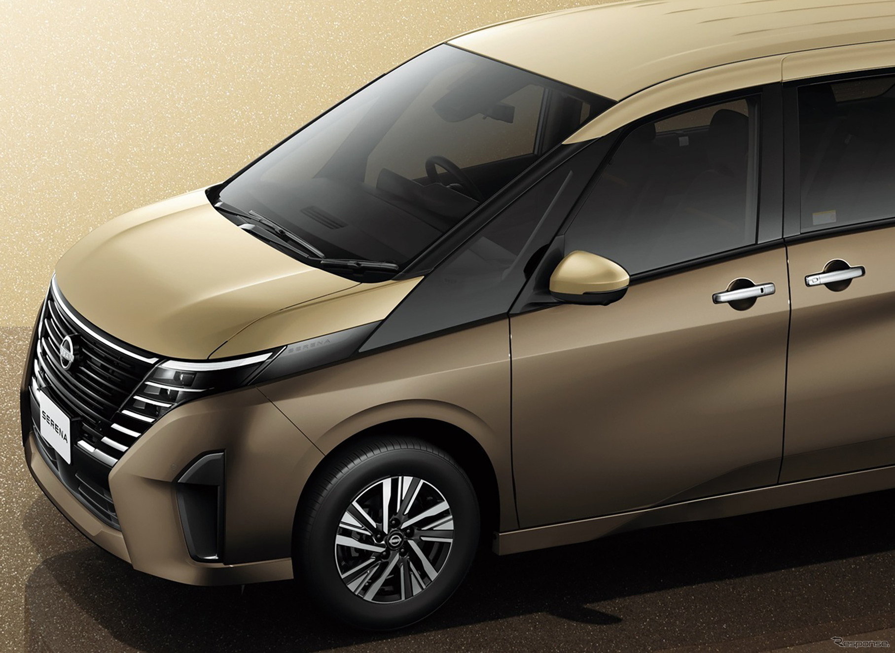 日産セレナ e-4ORCE