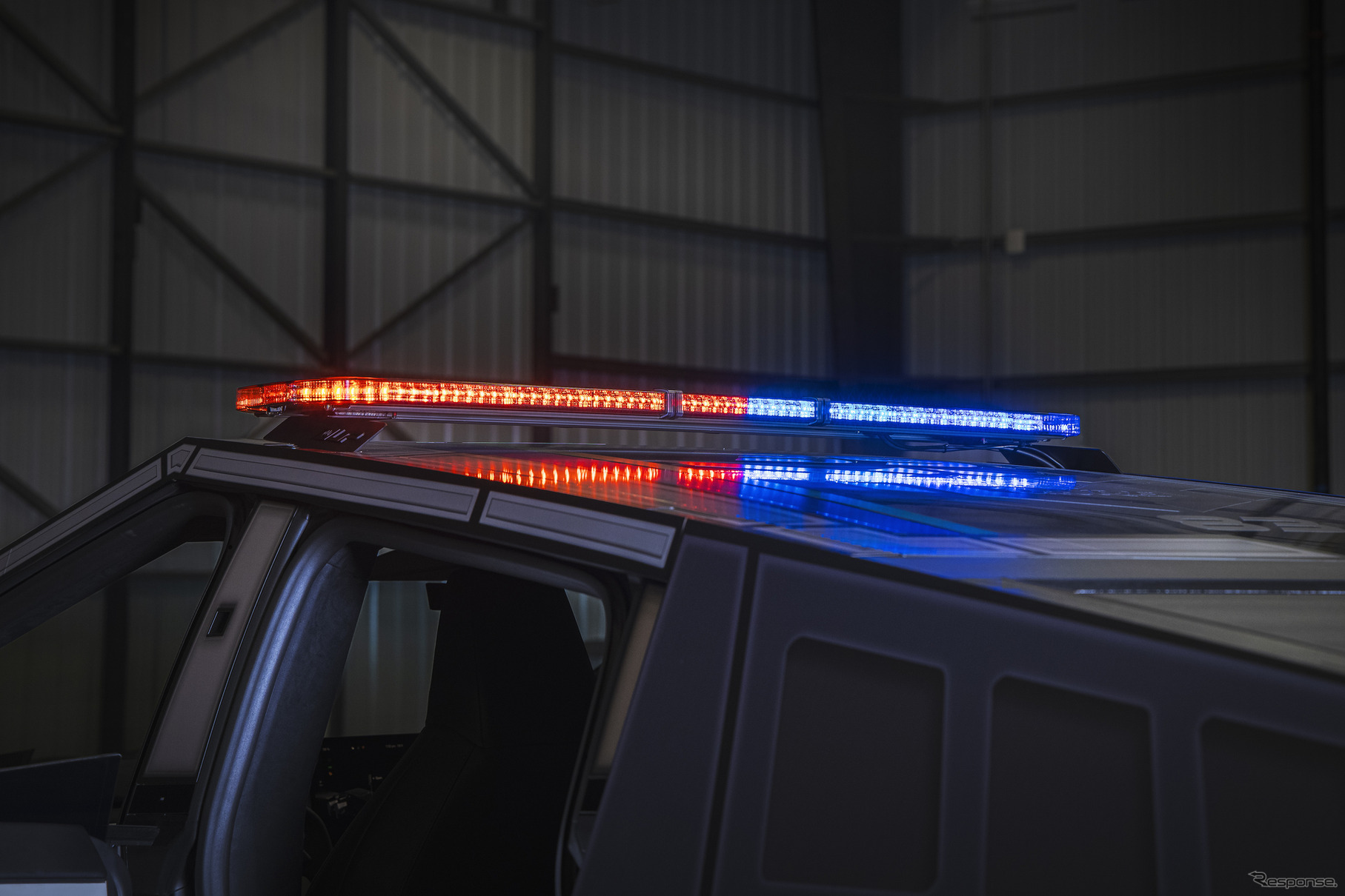 テスラ・サイバートラックの警察車両