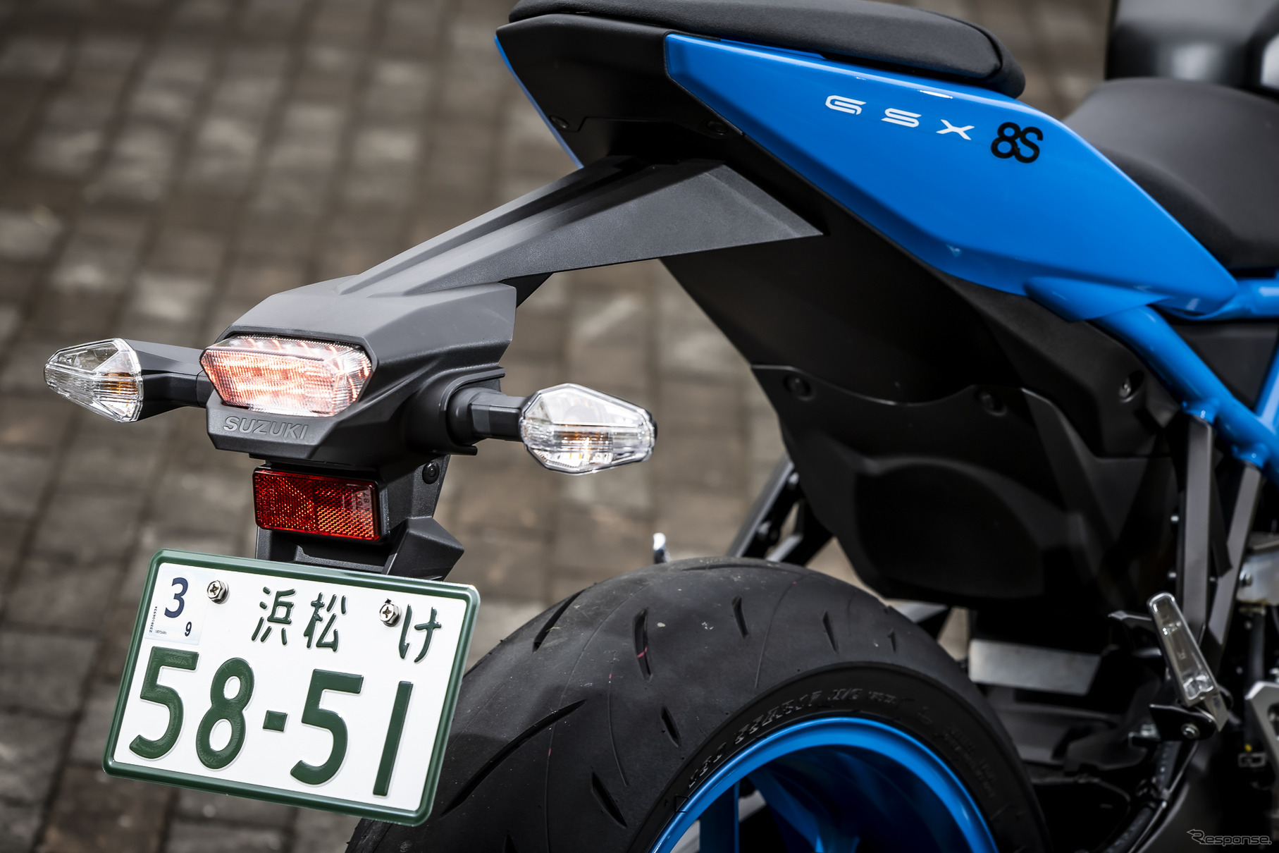 スズキ GSX-8S