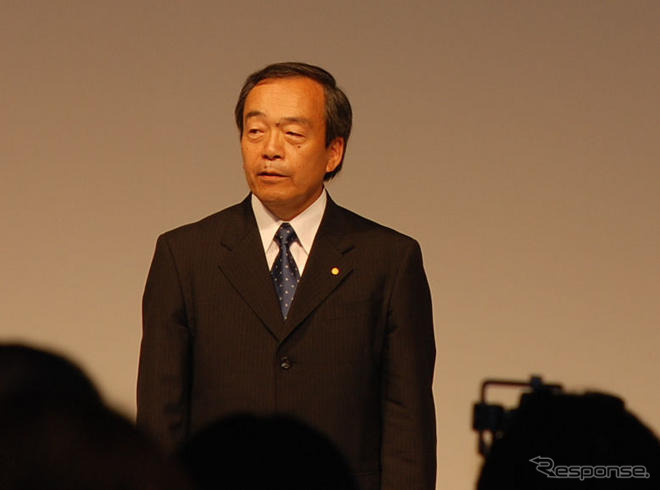 トヨタ新社長就任会見…内山田副社長「時代をリードする新コンセプト車を」