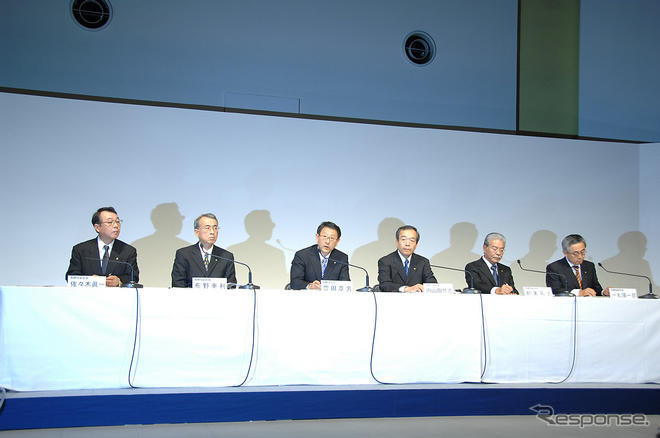 トヨタ新社長就任会見…内山田副社長「時代をリードする新コンセプト車を」