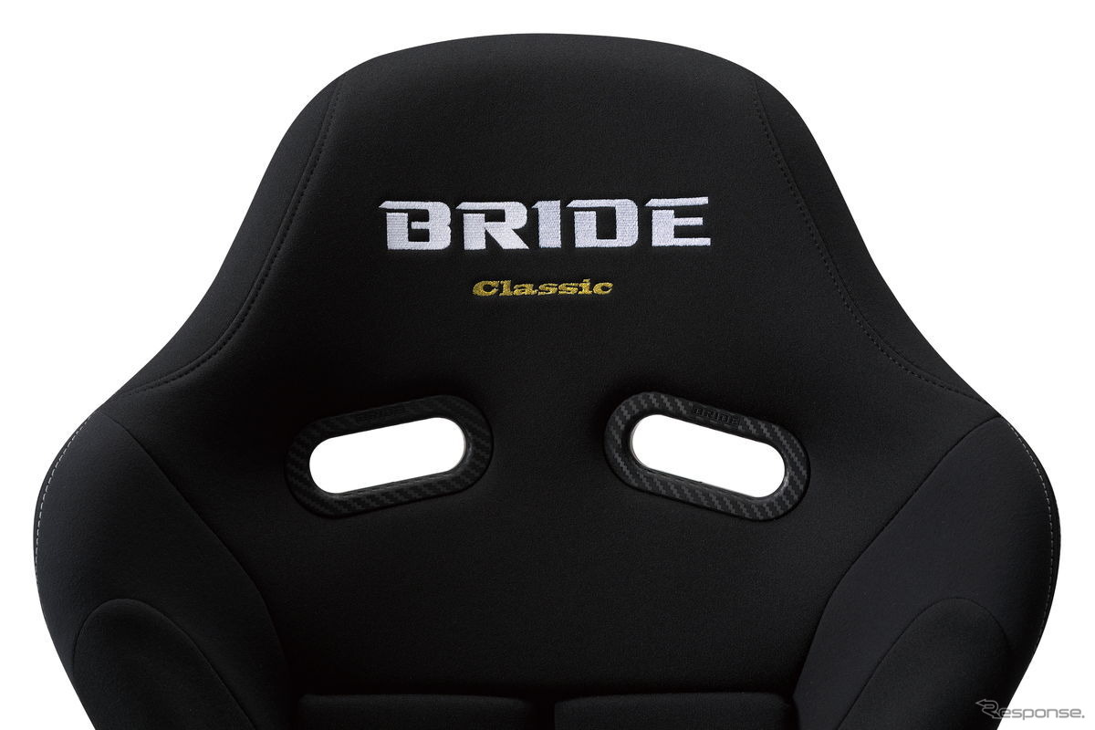 カラーはブラックで、ヘッドにはホワイトのBRIDEロゴと、ゴールドのClassicロゴマークがあしらわれている