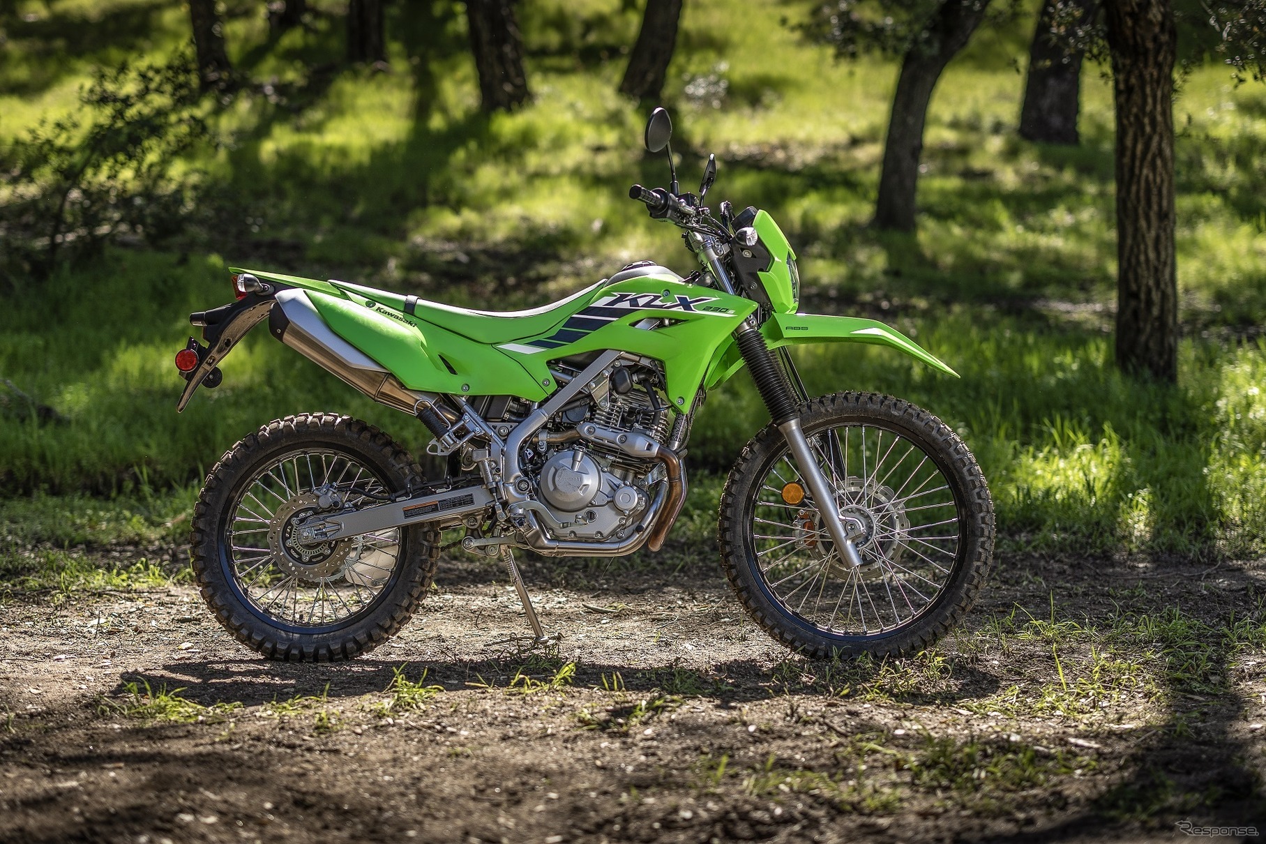 カワサキ、新型デュアルパーパスモデル『KLX230』とローシート『KLX230 S』発表