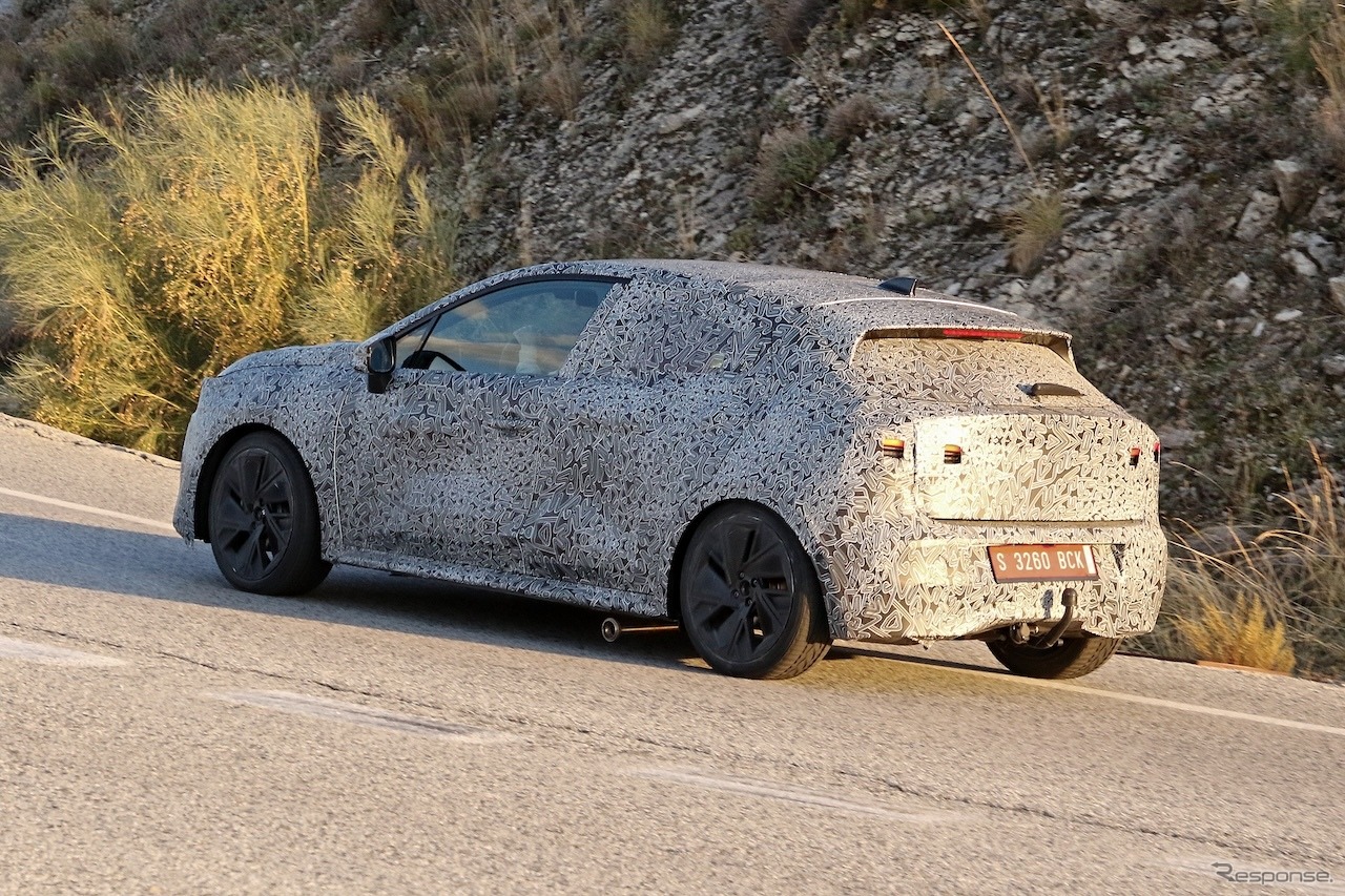 ルノー ルーテシア 次期型のプロトタイプ
