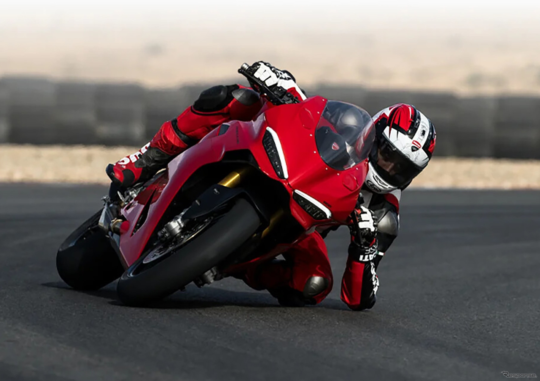 史上最軽量のドゥカティ パニガーレ、新型『V2』発表…EICMA2024