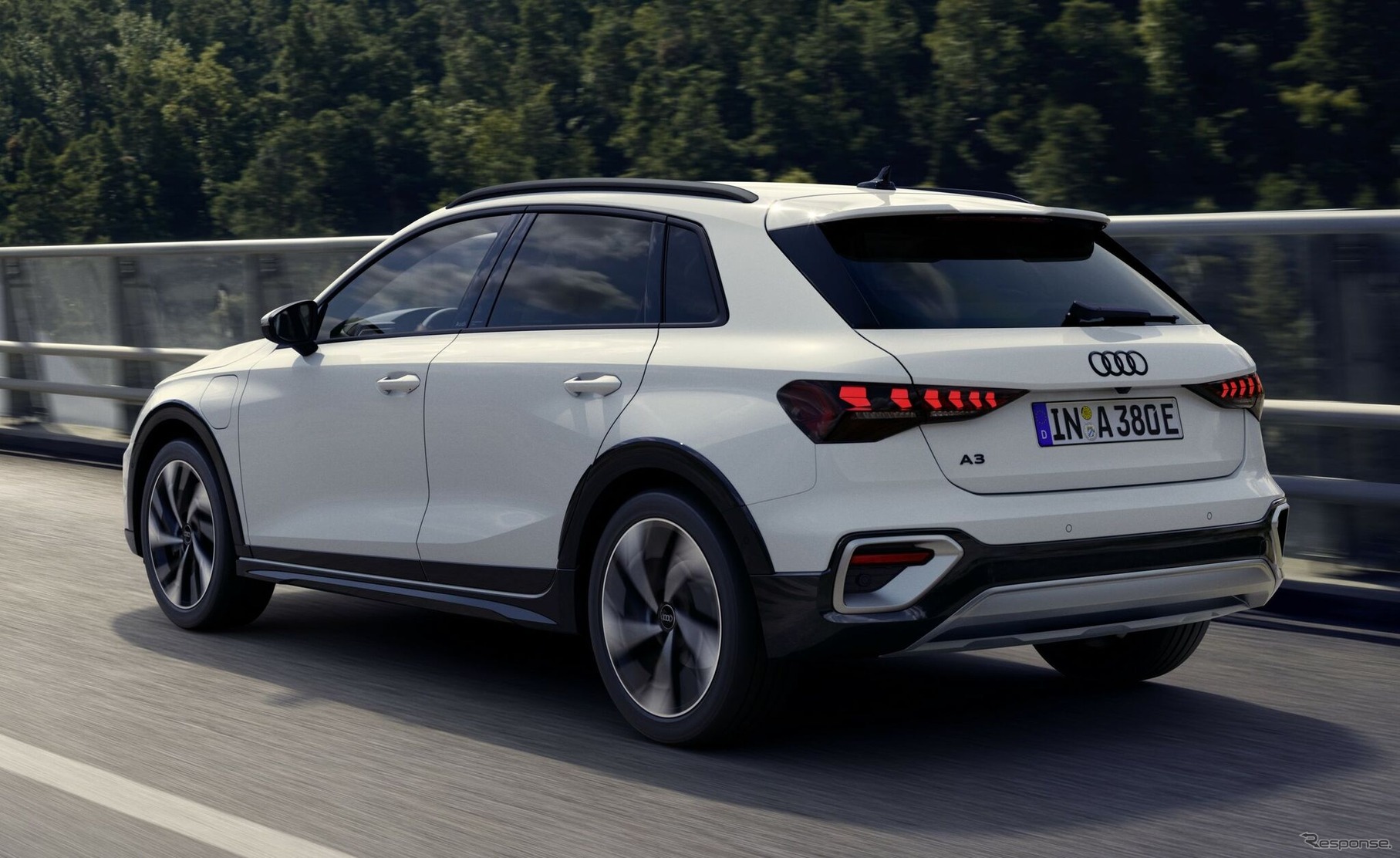 アウディ A3 オールストリート 40 TFSI e