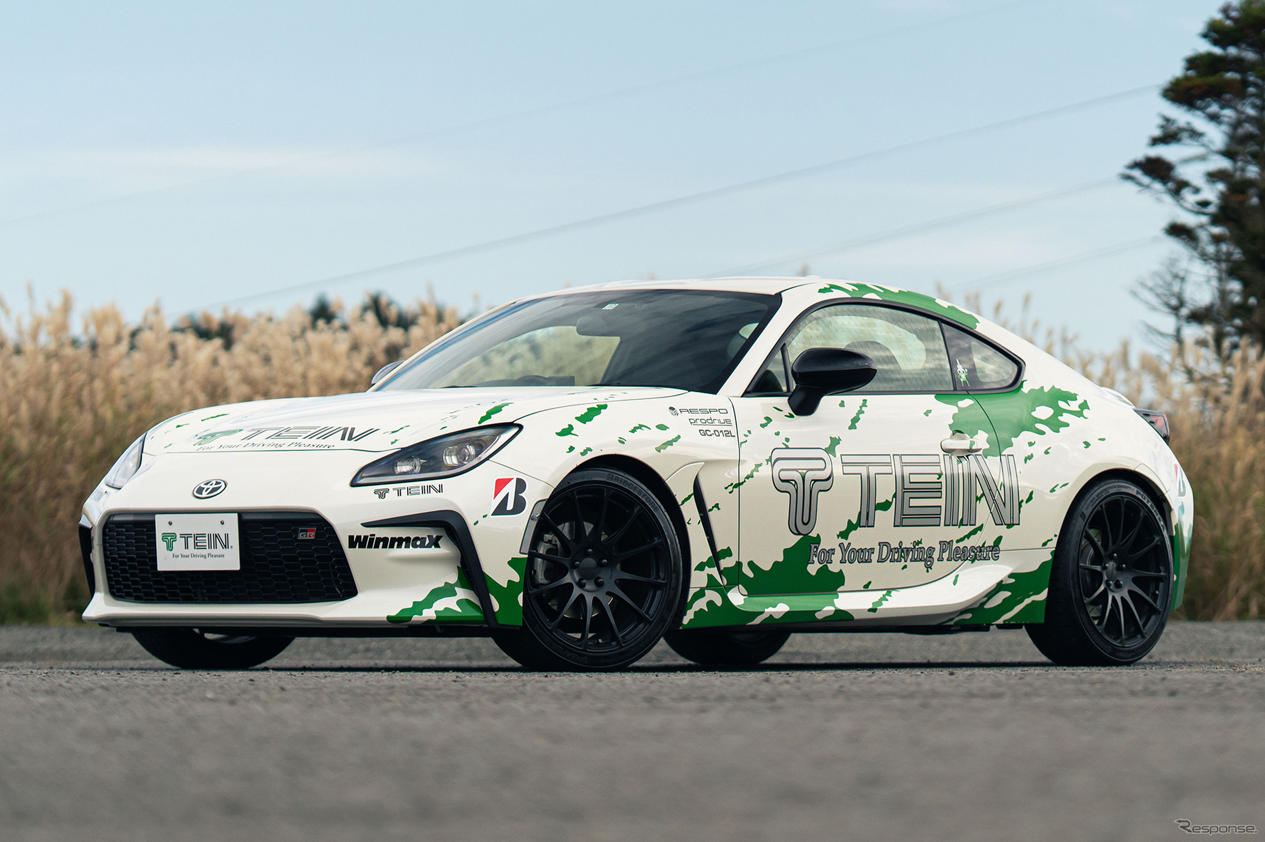 TEIN × TOYOTA GR86