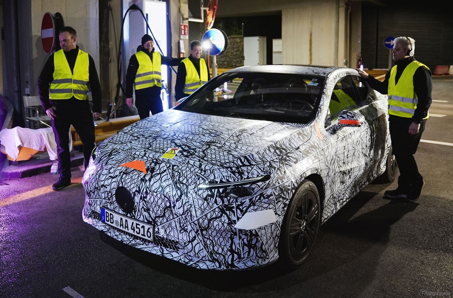 メルセデスベンツ CLA 新型のプロトタイプ