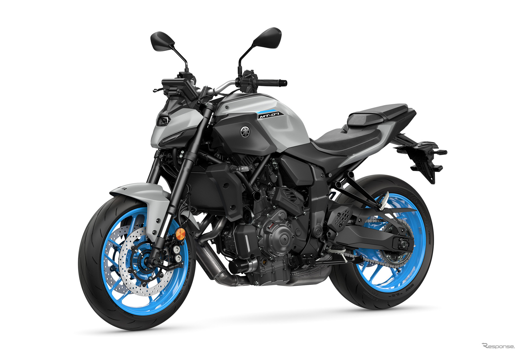 マットライトグレーメタリック4のボディにブルーソリッドのホイールを履く2025年モデルのMT-07