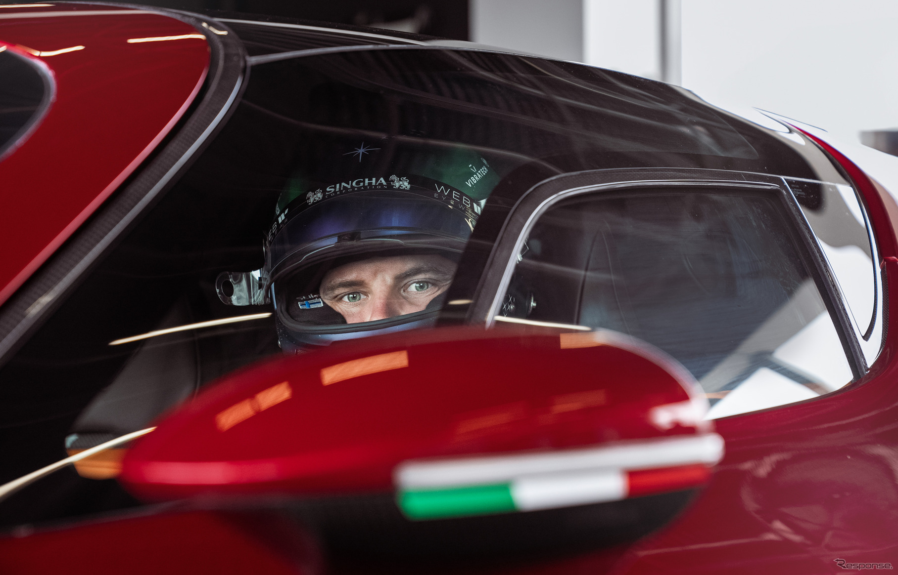 アルファロメオ『33ストラダーレ』のプロトタイプをF1ドライバーのバルテリ・ボッタス選手がテスト