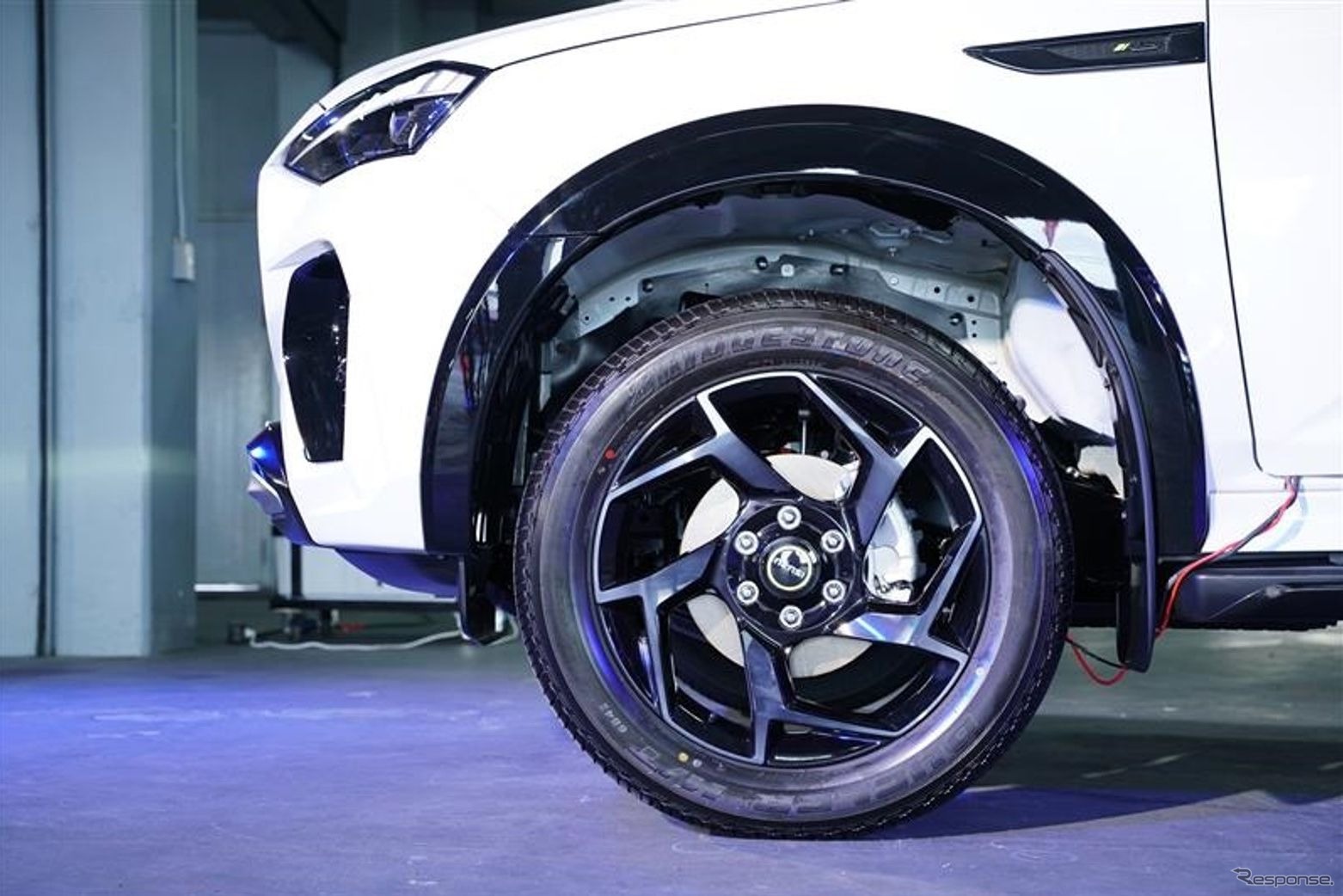 いすゞの新型『MU-X』にブリヂストン「DUELER H/T 684II」純正採用
