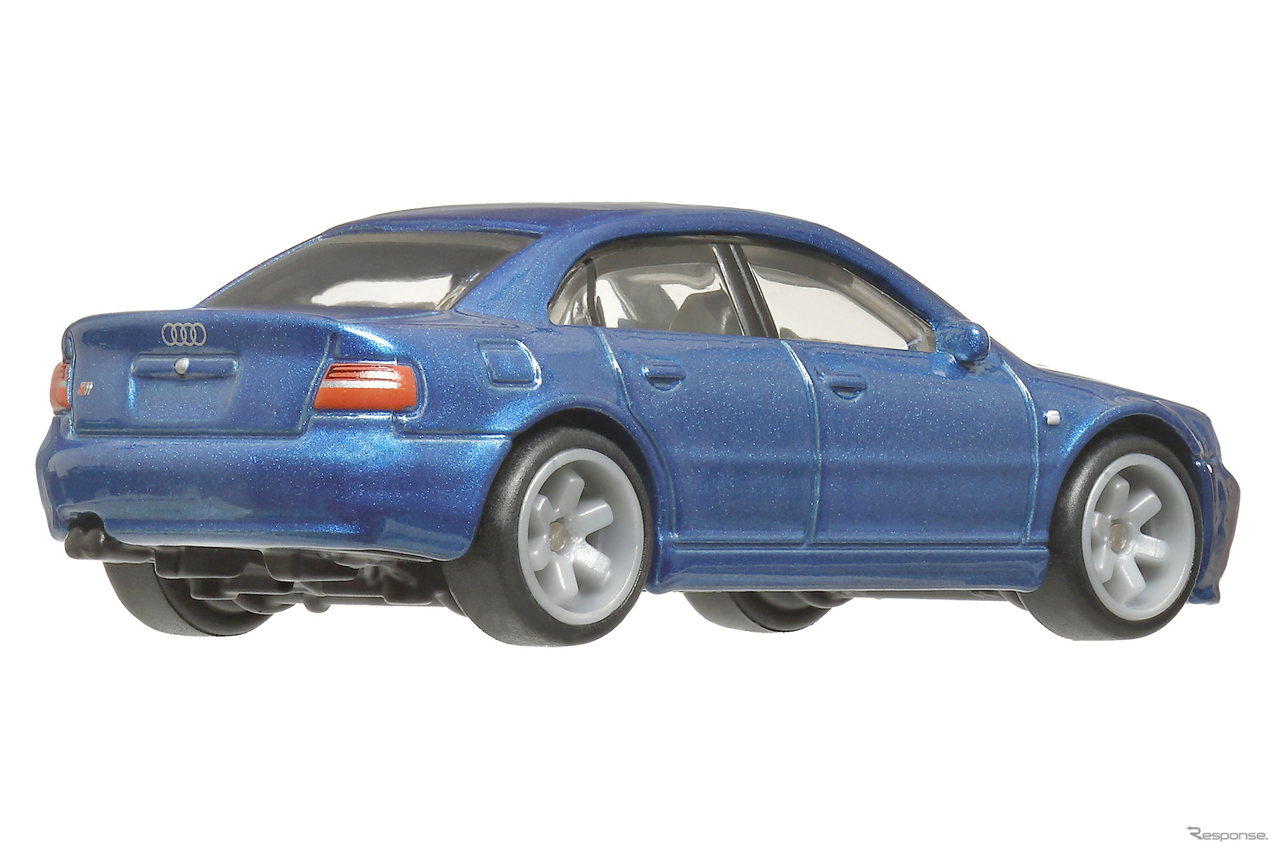 アウディ S4 クワトロ(12月21日発売)