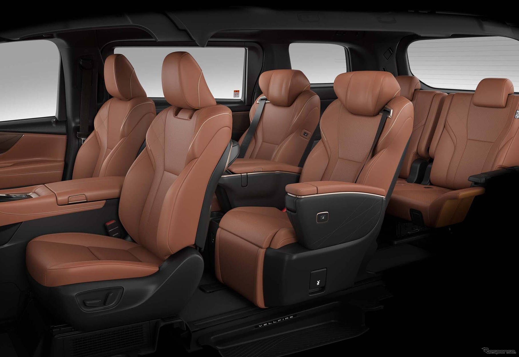 トヨタ・ヴェルファイア・エグゼクティブラウンジ（PHEV・E-Four）