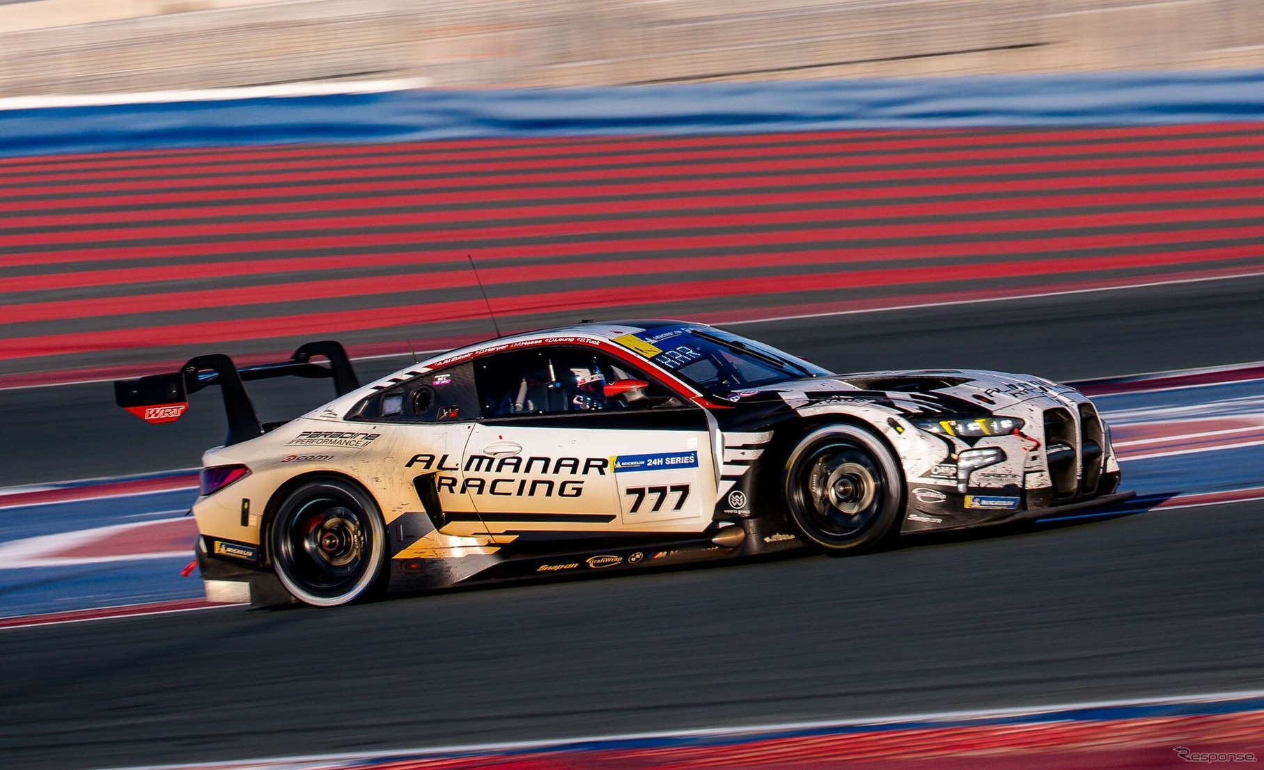 BMW『M4 GT3 EVO』がドバイ24時間レースで総合優勝