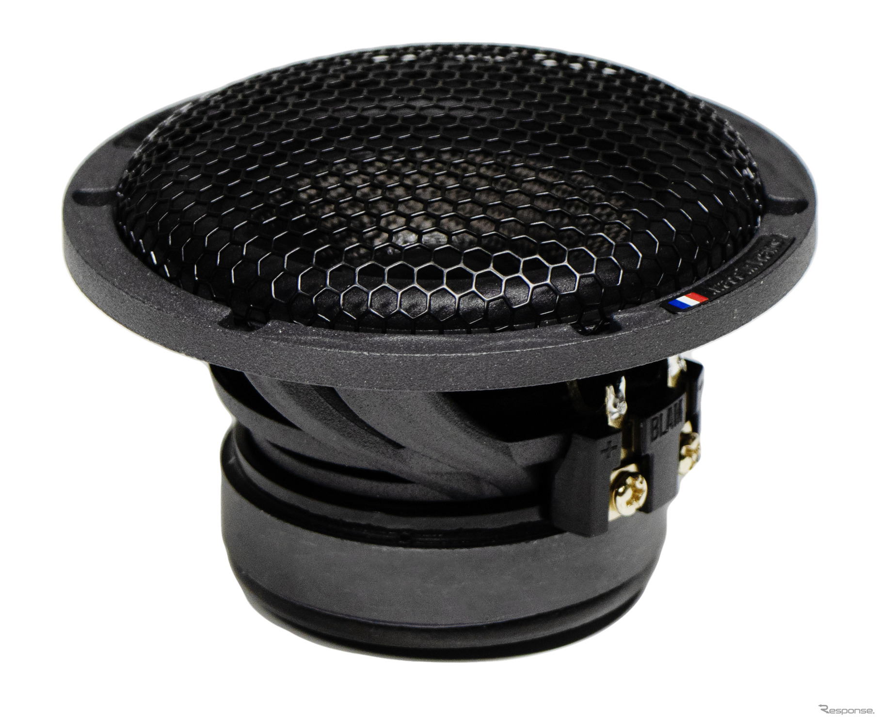 S 3.55　Signature 80mm（3インチ）スピーカー希望小売価格：6万9300円（税込・ペア）●再生周波数帯域：200Hz～27kHz ●定格入力：25W ●入力インピーダンス：3Ω ●出力音圧レベル：88dB ●取付口径サイズ：71.67mm ●取付奥行サイズ：45.5mm ●グリル付属