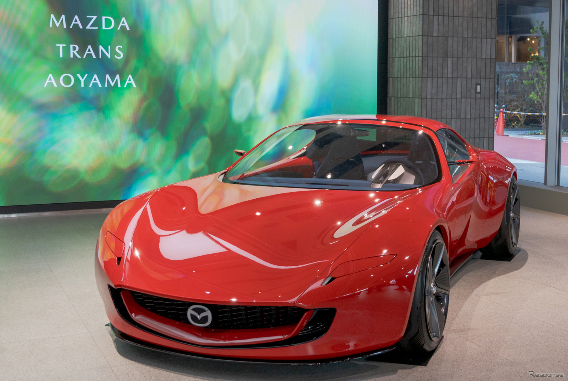 マツダ ICONIC SPも展示されていたMAZDA TRANS AOYAMA