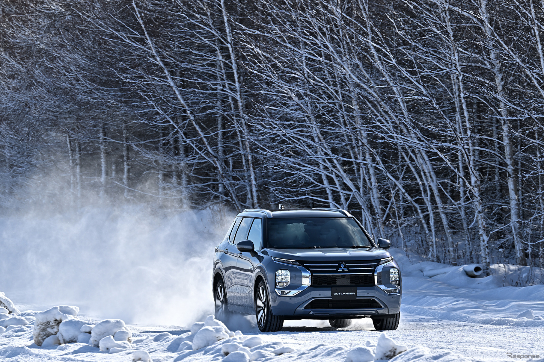 三菱 アウトランダーPHEV