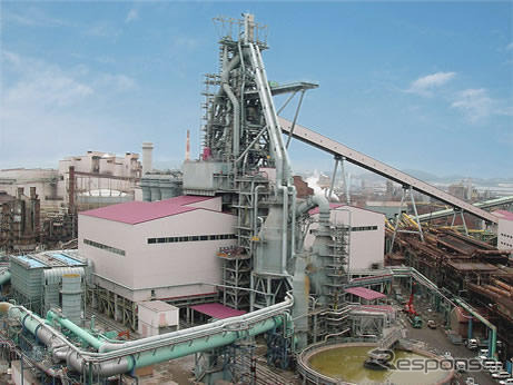 住友金属、和歌山製鉄所・新第1高炉に火入れ