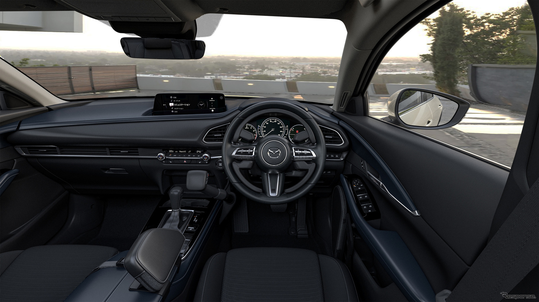 マツダCX-30の手動運転装置付きの「Self-empowerment Driving Vehicle」（略称SeDV）