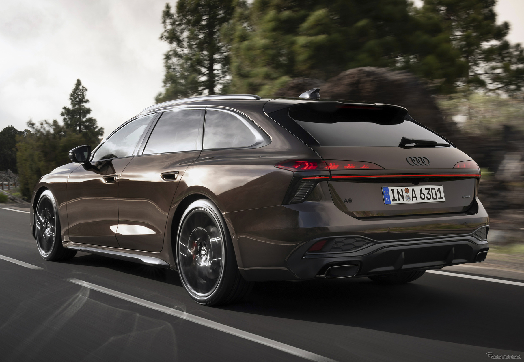 アウディ A6アバント 新型