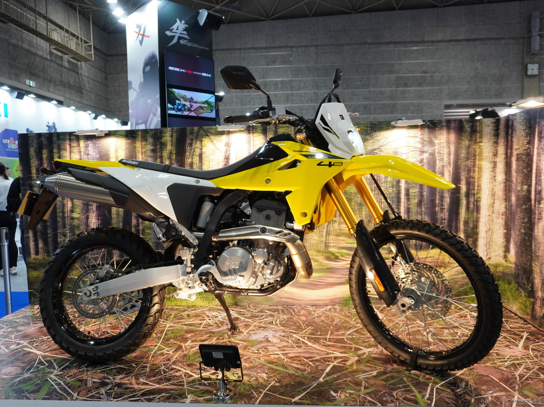 スズキ DR-Z4S（大阪モーターサイクルショー2025）