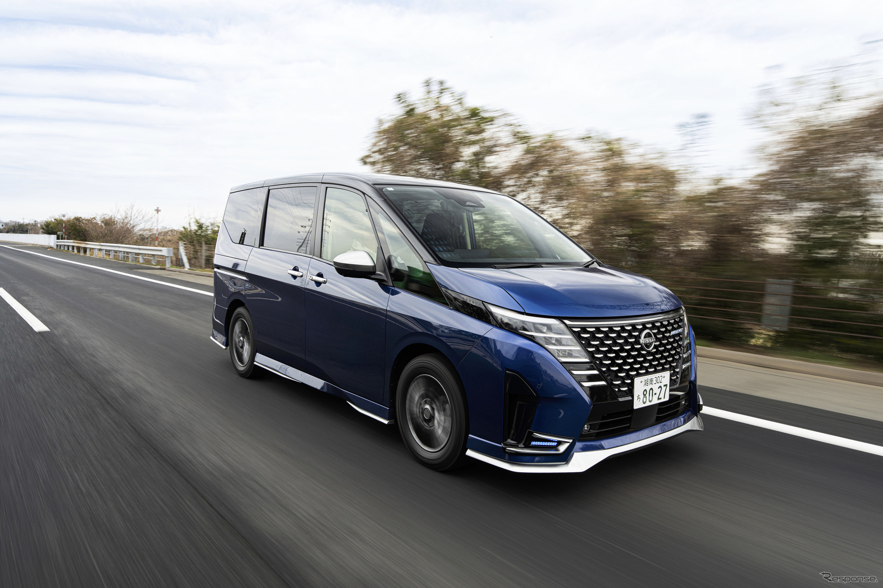 日産『セレナ AUTECH マルチベッド』