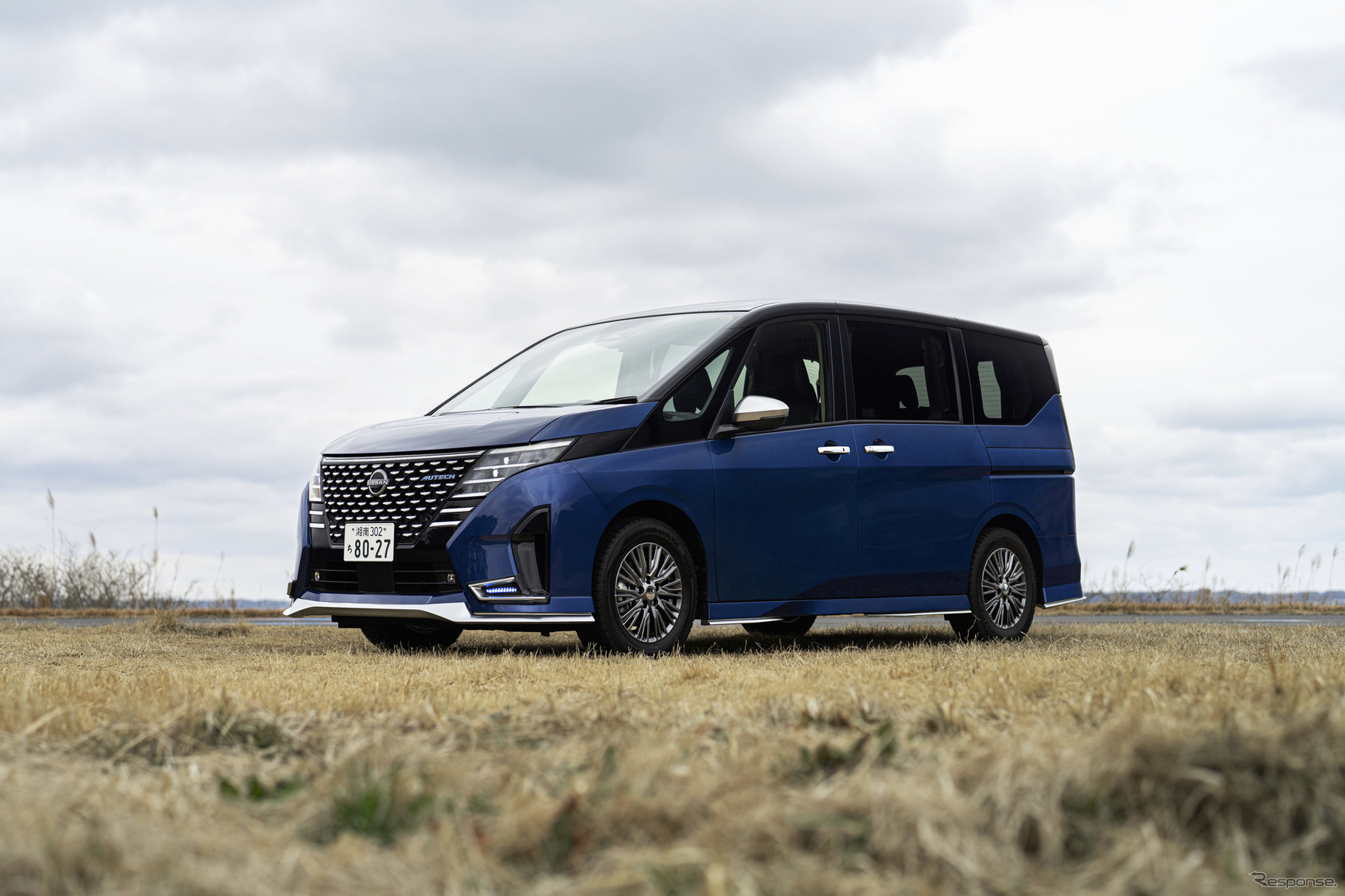 日産『セレナ AUTECH マルチベッド』