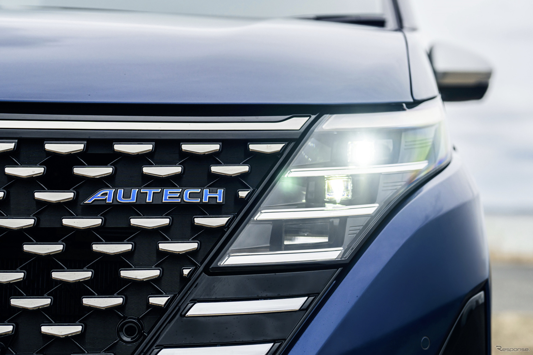日産『セレナ AUTECH マルチベッド』