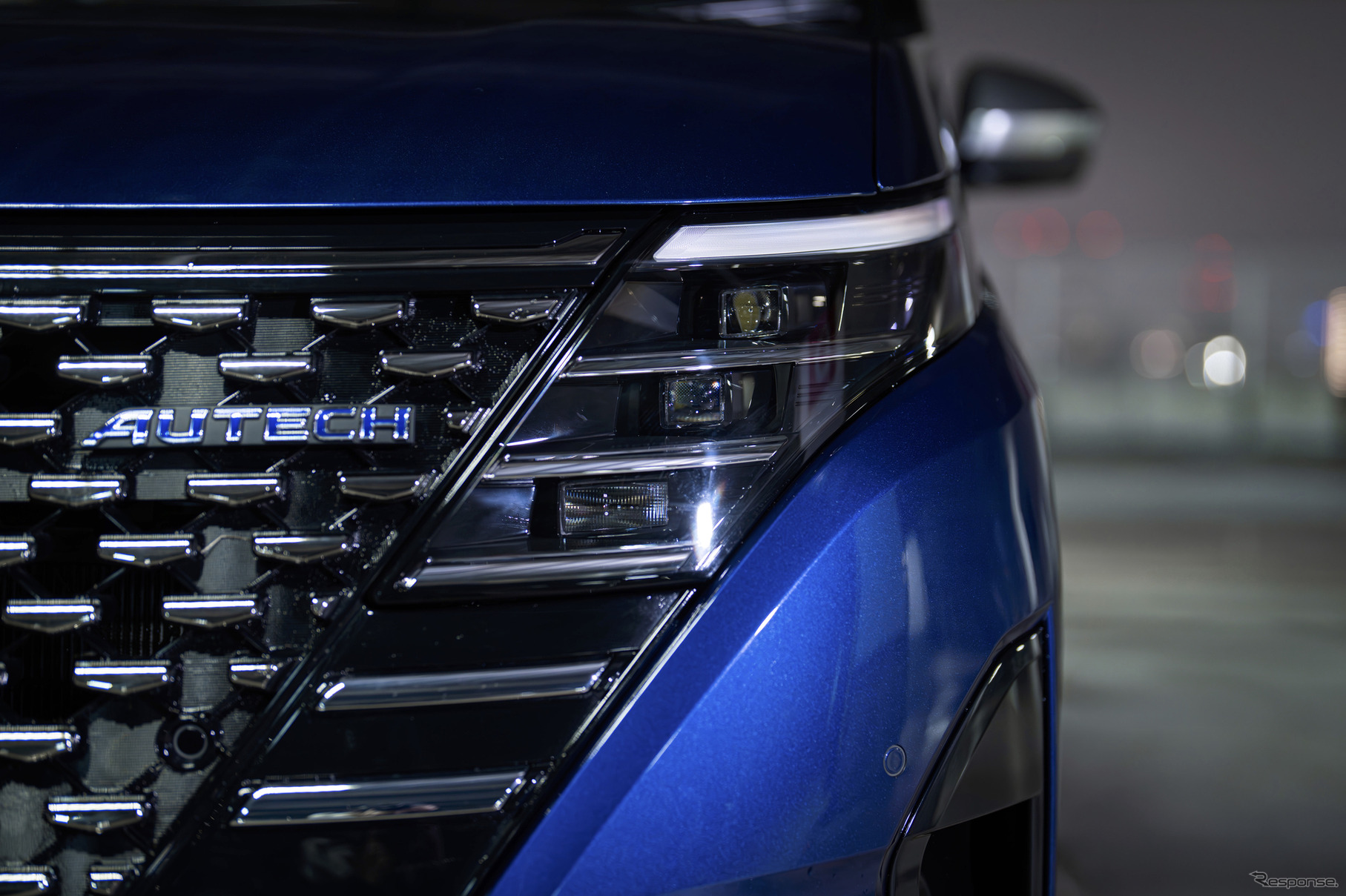 日産『セレナ AUTECH マルチベッド』