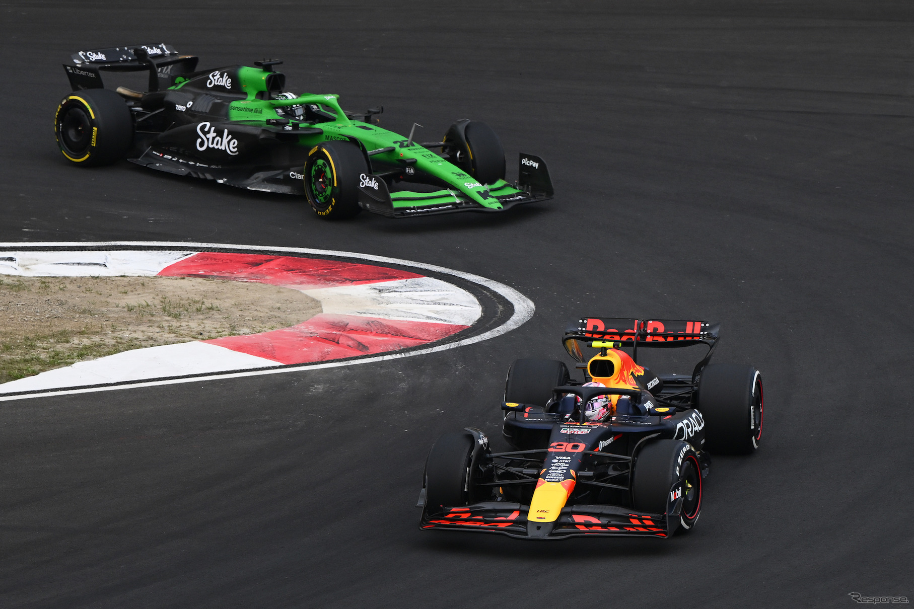 #30 L.ローソン／レッドブルRB21（2025年F1第2戦 中国GP）。