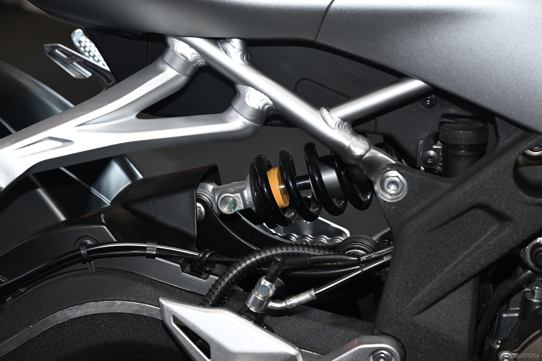 QJモーター SRK400RS（東京モーターサイクルショー2025）