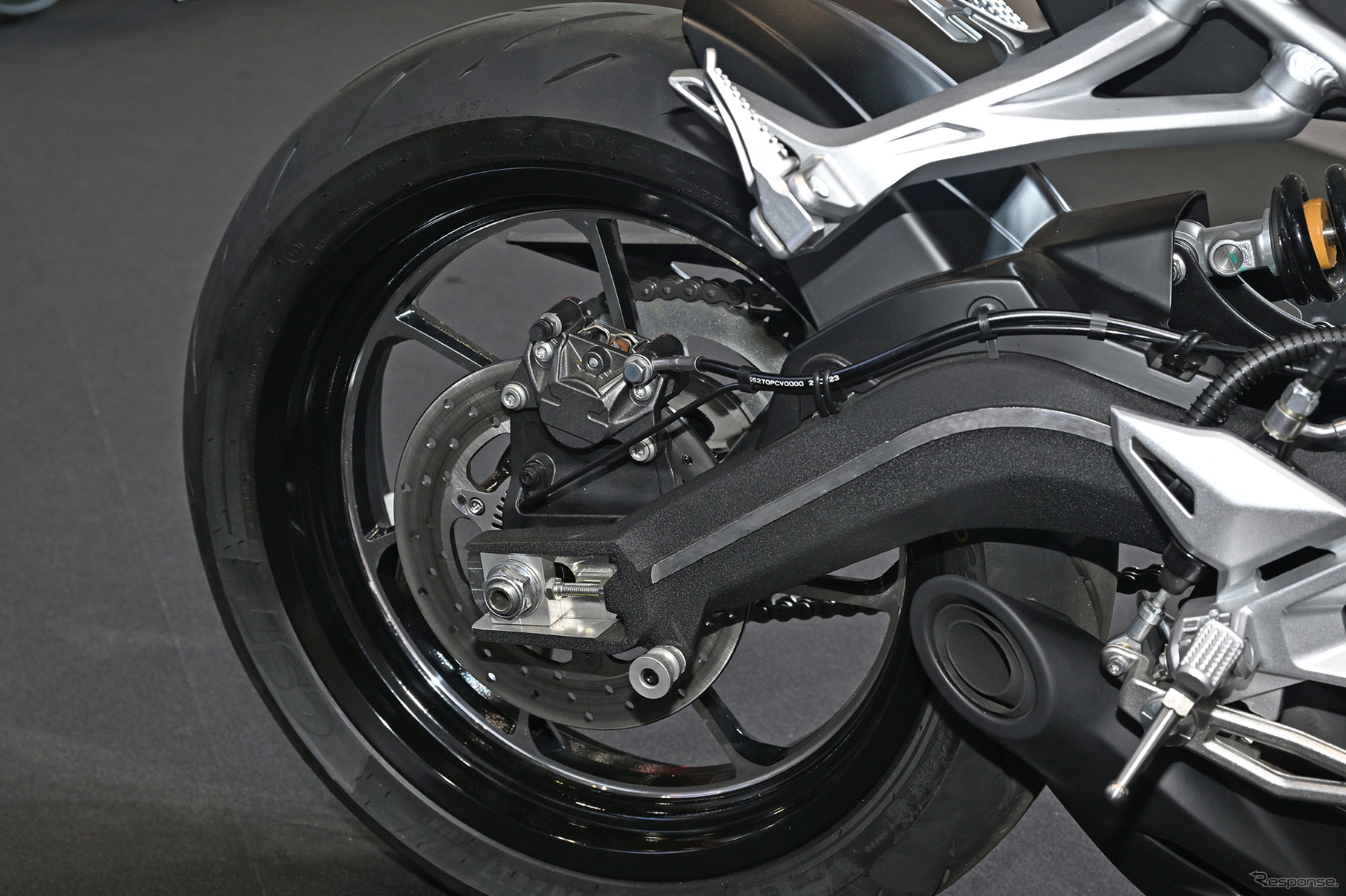 QJモーター SRK400RS（東京モーターサイクルショー2025）