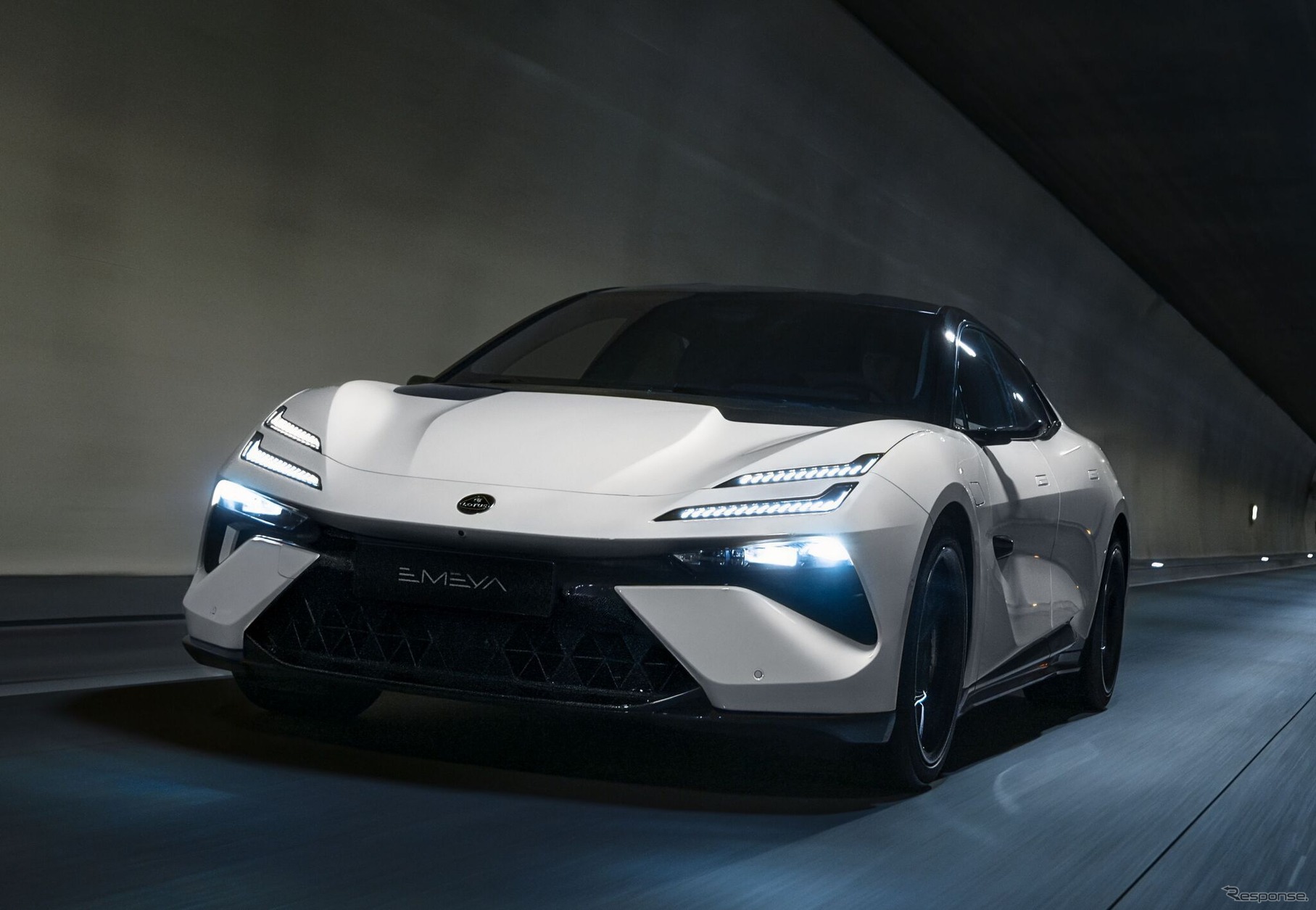 ロータス・エメヤ 600