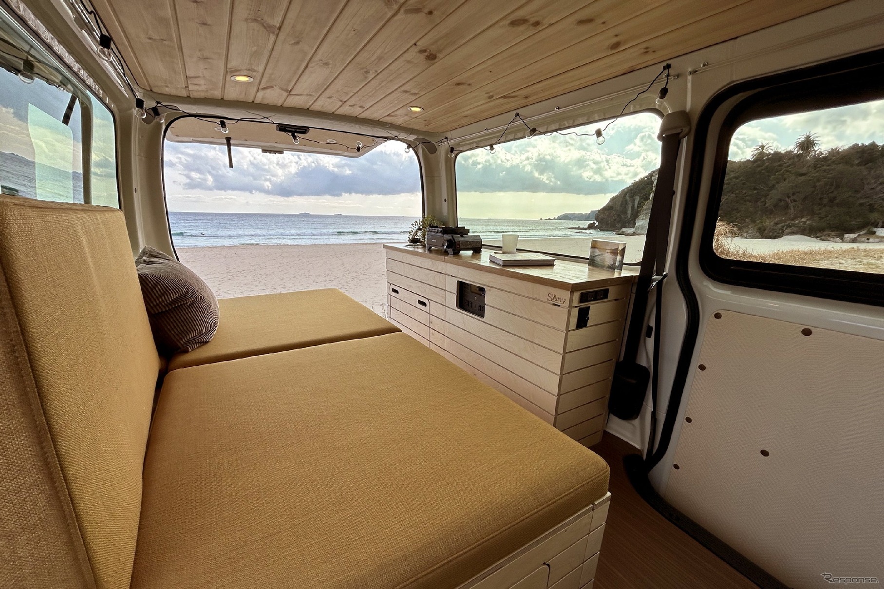 Carstayのキャンピングカー「SAny.VAN」
